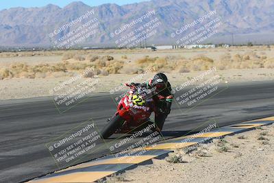 media/Jan-10-2025-CVMA Friday Practice (Fri) [[489e0da257]]/Group 4 and Trackday/Session 2 (Turn 4 Inside)/